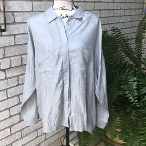 Blouse in soft grey by  Black Tape